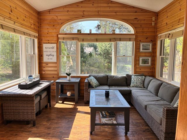 3932 162nd Lane NE, Ham Lake, MN 55304
