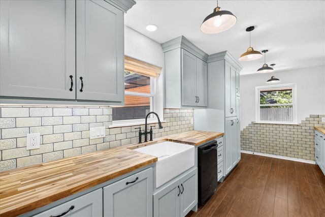 2103 Healey Drive, Dallas, TX 75228