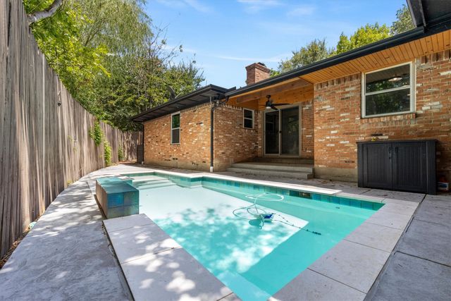 2103 Healey Drive, Dallas, TX 75228