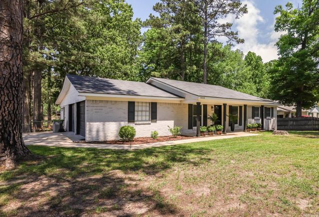 14028 Sardis Rd, Shannon Hills, AR 72103