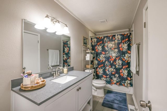 14028 Sardis Rd, Shannon Hills, AR 72103