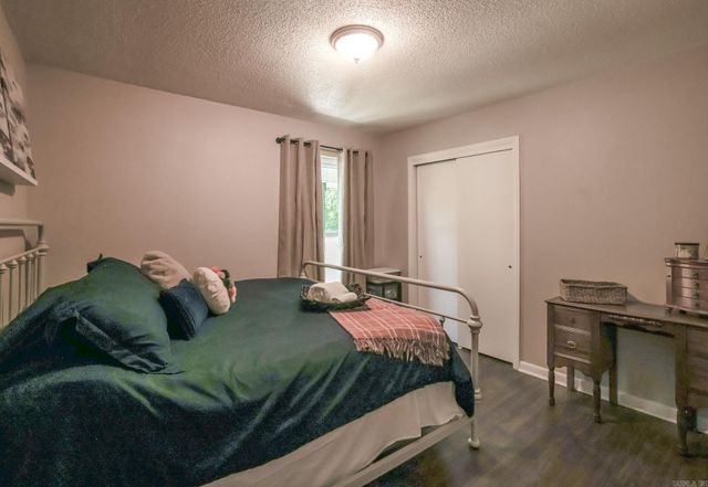 14028 Sardis Rd, Shannon Hills, AR 72103