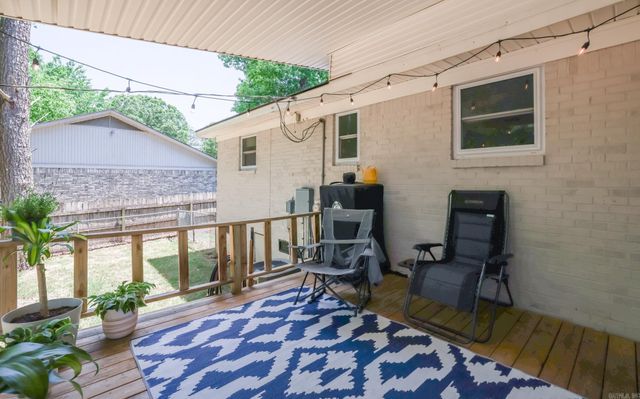 14028 Sardis Rd, Shannon Hills, AR 72103