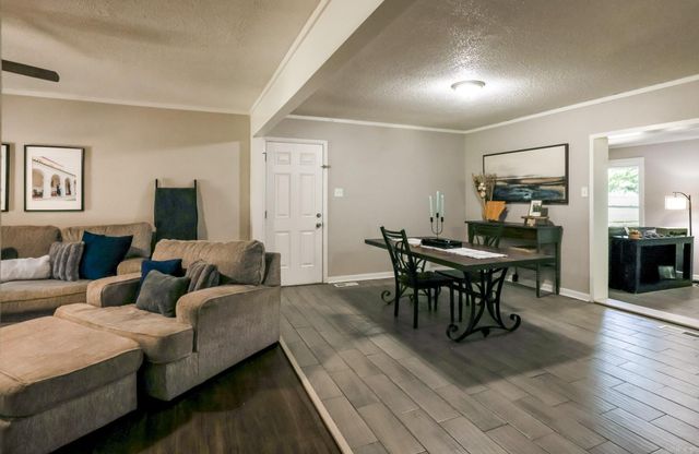 14028 Sardis Rd, Shannon Hills, AR 72103