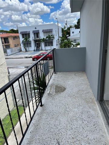 2010 SW 6th Street 4, Miami, FL 33135