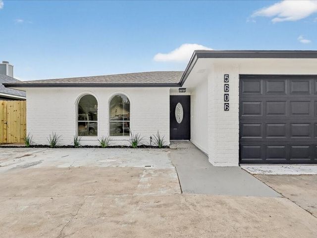 5606 Palo Blanco St, Corpus Christi, TX 78417