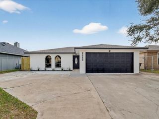 5606 Palo Blanco St, Corpus Christi, TX 78417