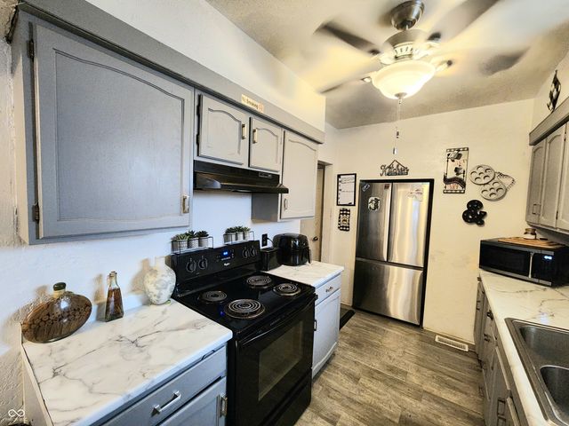 2443 Meridian Street, Anderson, IN 46016