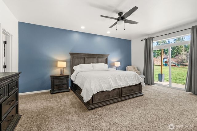 9912 138th Avenue SE, Rainier, WA 98576