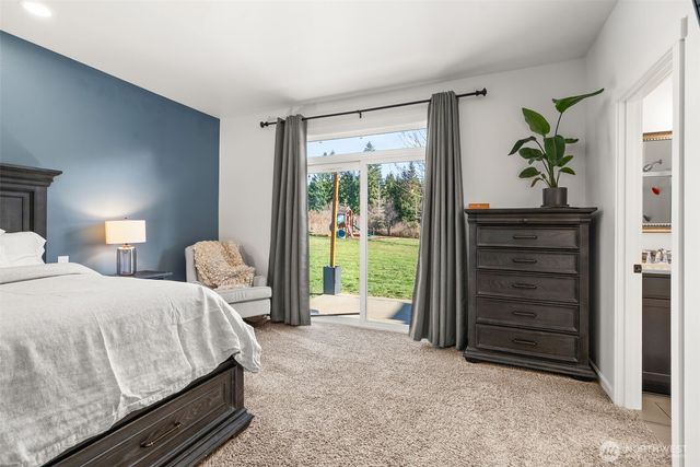 9912 138th Avenue SE, Rainier, WA 98576