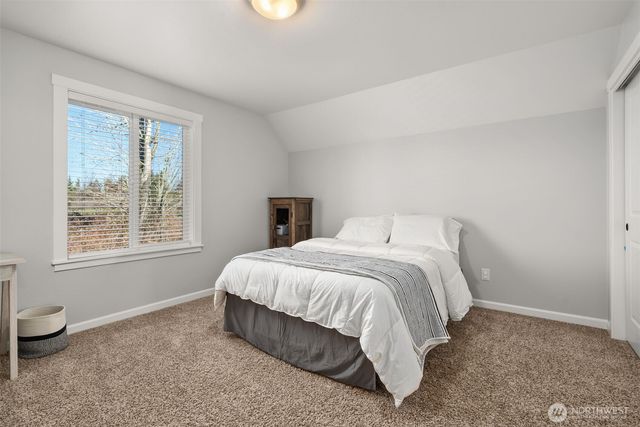 9912 138th Avenue SE, Rainier, WA 98576