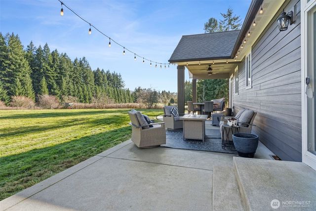 9912 138th Avenue SE, Rainier, WA 98576