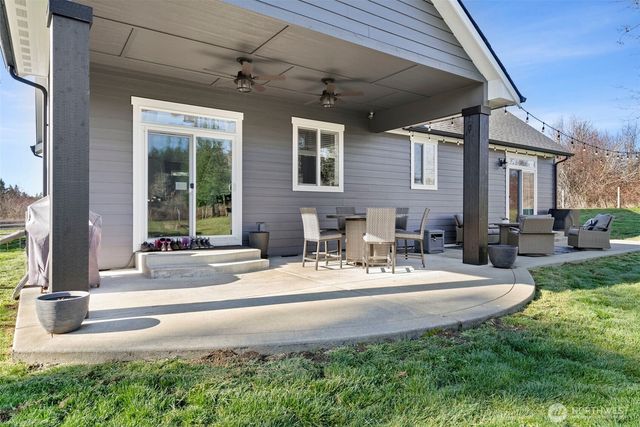 9912 138th Avenue SE, Rainier, WA 98576