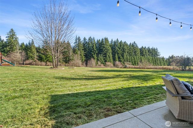 9912 138th Avenue SE, Rainier, WA 98576