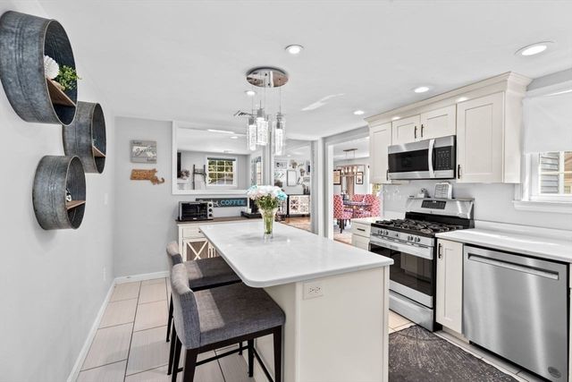129 Chief Justice Cushing Hwy, Hingham, MA 02043