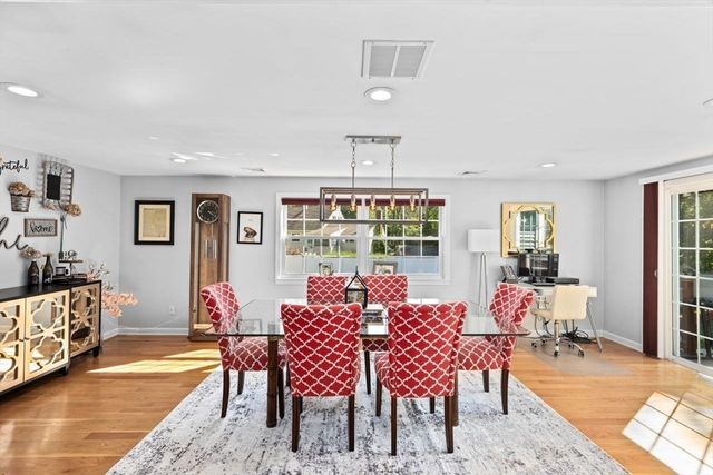 129 Chief Justice Cushing Hwy, Hingham, MA 02043