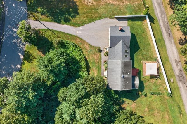6 Paddock Lane, Dracut, MA 01826