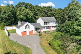 6 Paddock Lane, Dracut, MA 01826