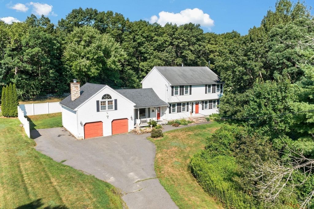 6 Paddock Lane, Dracut, MA 01826