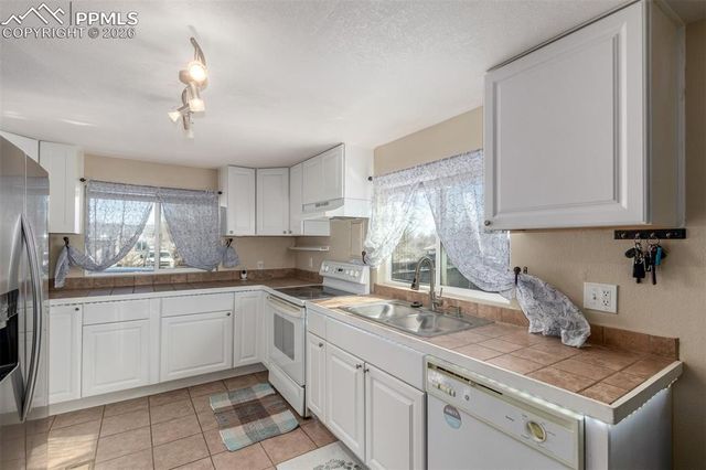 2631 Norwich Avenue, Pueblo, CO 81003