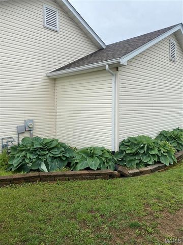 1440 Cortez Drive, Hillsboro, MO 63050