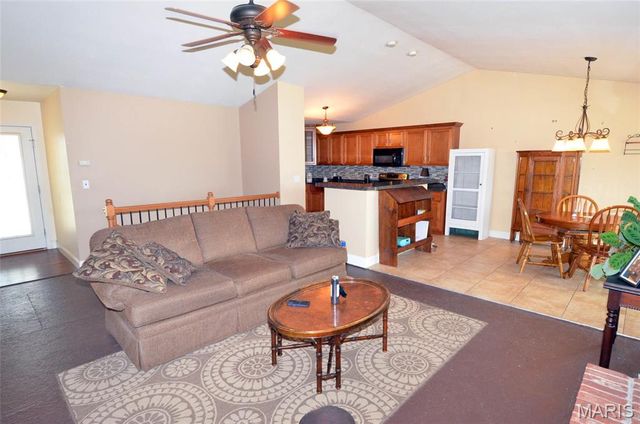 1440 Cortez Drive, Hillsboro, MO 63050