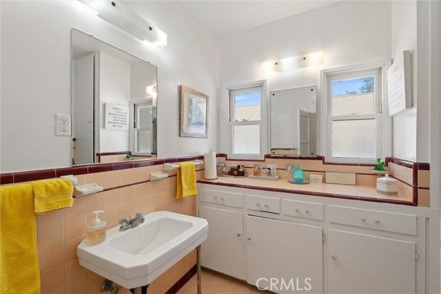 3711 Lemon, Long Beach, CA 90807