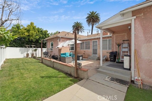 3711 Lemon, Long Beach, CA 90807