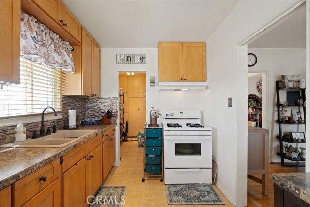 3711 Lemon, Long Beach, CA 90807