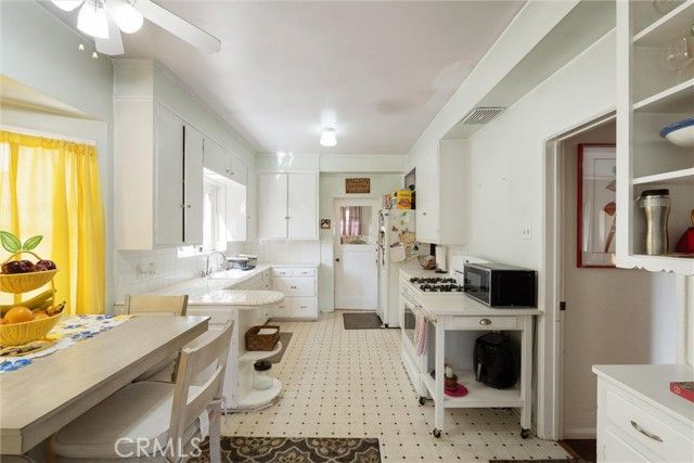 3711 Lemon, Long Beach, CA 90807