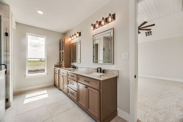 170 Maci Drive, Waxahachie, TX 75167