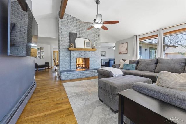 892 S Crooked Tree Lane, Midland, MI 48640