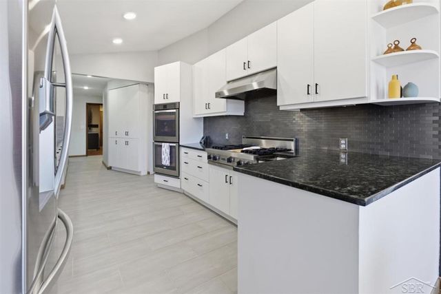 892 S Crooked Tree Lane, Midland, MI 48640