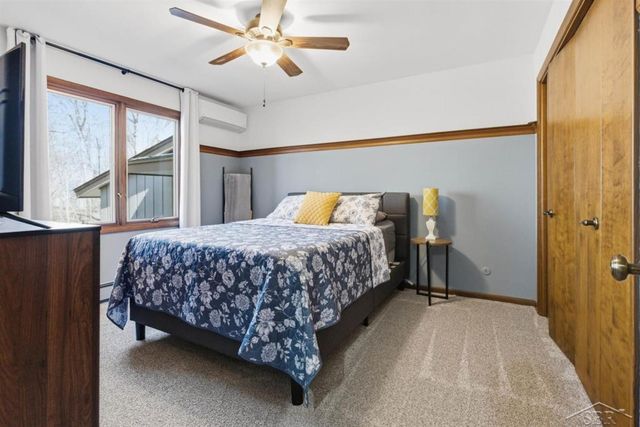 892 S Crooked Tree Lane, Midland, MI 48640