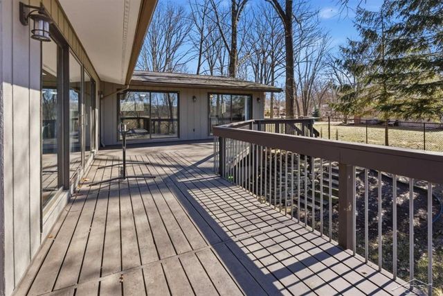 892 S Crooked Tree Lane, Midland, MI 48640