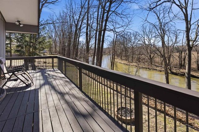 892 S Crooked Tree Lane, Midland, MI 48640