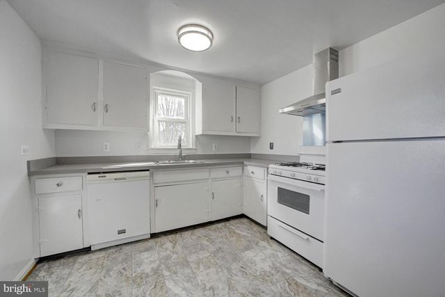 9035 49TH PL, College Park, MD 20740