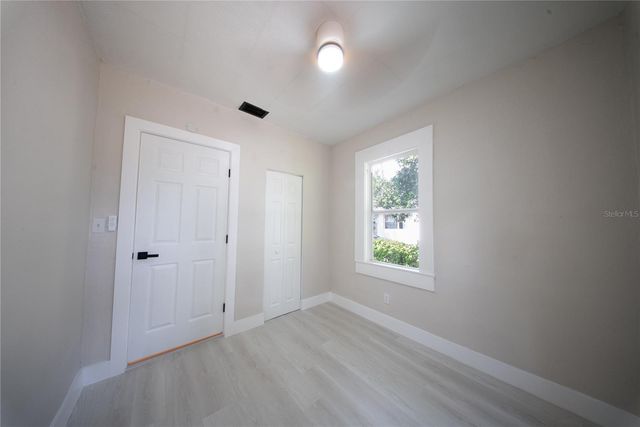 922 E IDA STREET, Tampa, FL 33603