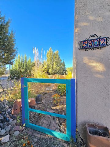 5902 Koorani Street, Cochiti Lake, NM 87083