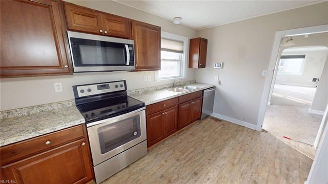 5 Langley AVE, Newport News, VA 23601