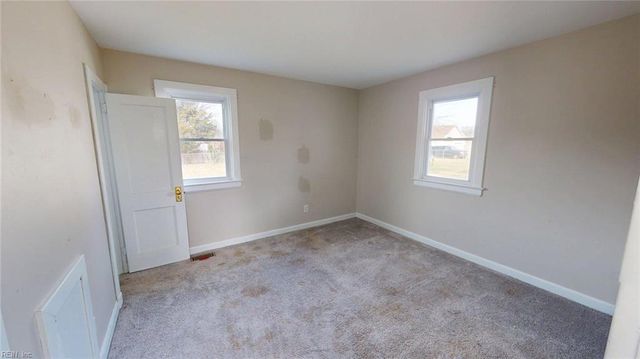 5 Langley AVE, Newport News, VA 23601