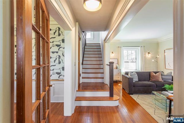 229 Watchung Avenue, Montclair, NJ 07043