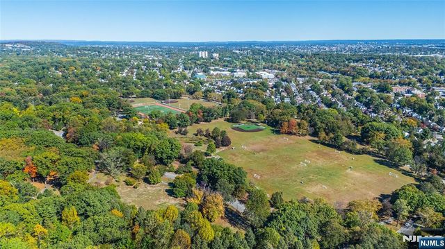 229 Watchung Avenue, Montclair, NJ 07043