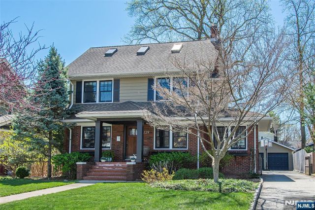 229 Watchung Avenue, Montclair, NJ 07043