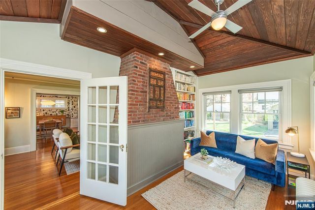 229 Watchung Avenue, Montclair, NJ 07043