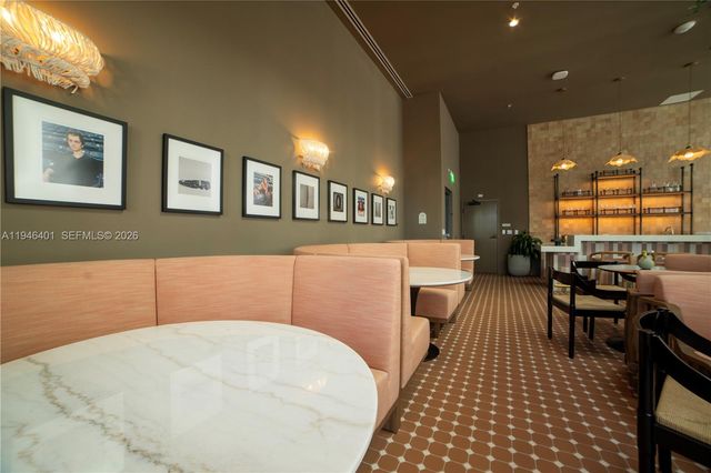 11 NE 6TH 1908, Miami, FL 33132