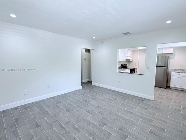 2470-2472 NE 182nd Terrace, North Miami Beach, FL 33160