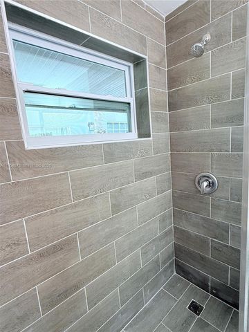 2470-2472 NE 182nd Terrace, North Miami Beach, FL 33160