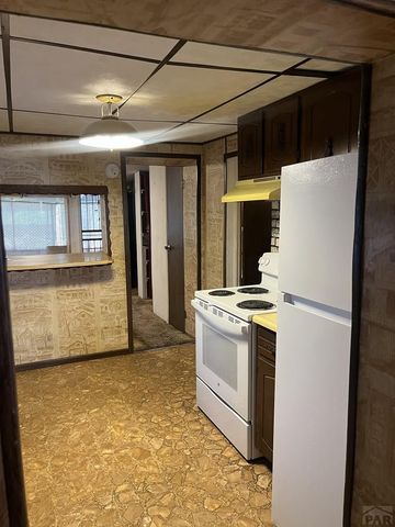 1806 E 3rd St, Pueblo, CO 81001