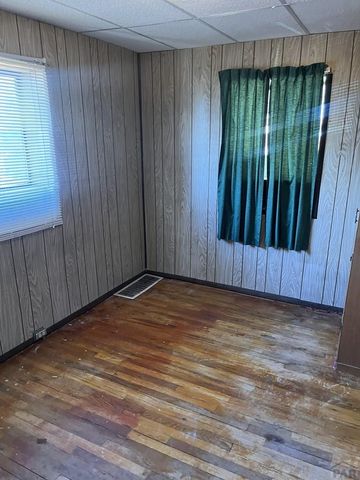 1806 E 3rd St, Pueblo, CO 81001